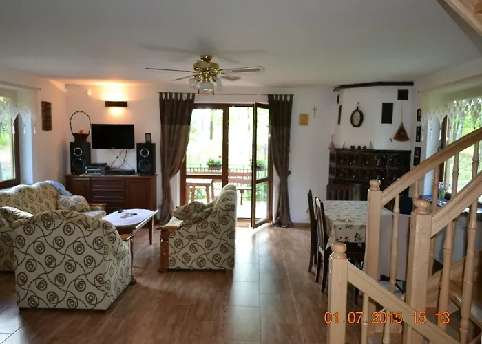 Dom Na Skraju Lasu *